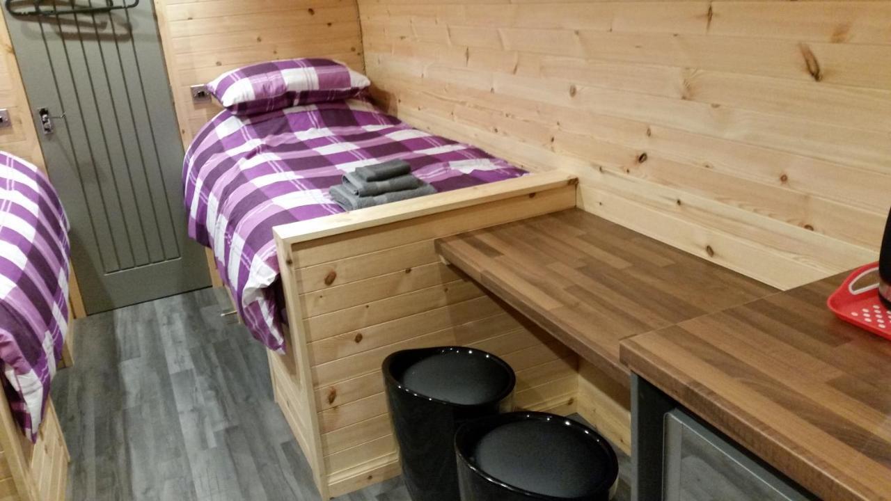 Loch Caroy Pods Villa Ose Bagian luar foto