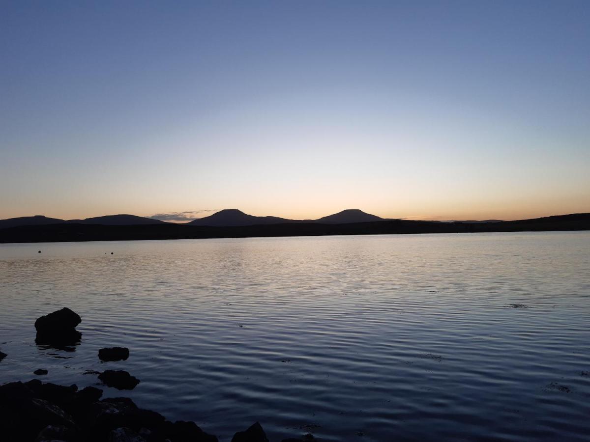 Loch Caroy Pods Villa Ose Bagian luar foto