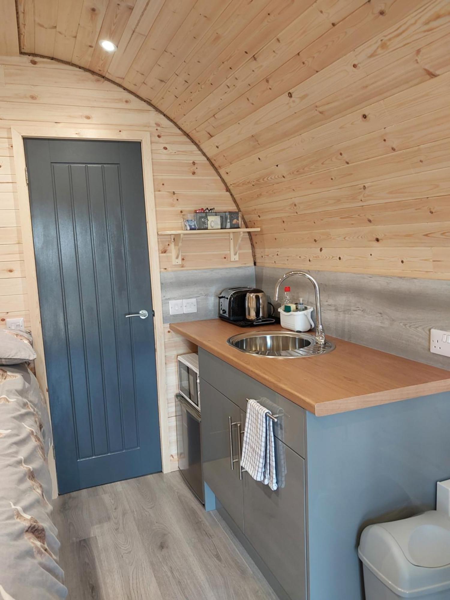 Loch Caroy Pods Villa Ose Bagian luar foto