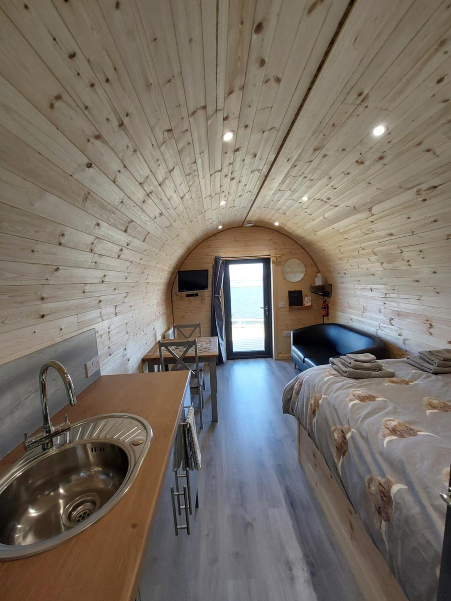 Loch Caroy Pods Villa Ose Bagian luar foto
